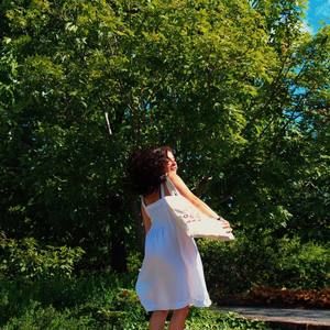 Meet your Posher, Sophia